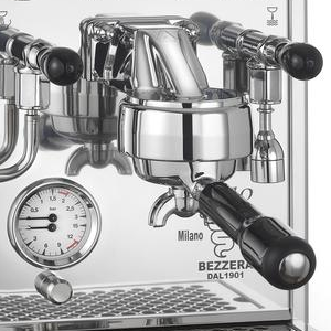 Nu uit voorraad leverbaar bij Koffiewarenhuis.nl, de vernieuwde Bezzera BZ10!