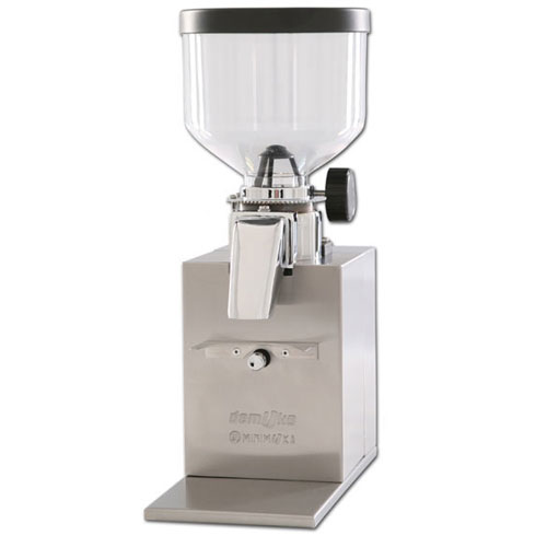 Nieuw in Nederland, de Demoka M207 met metalen koffieuitloop!